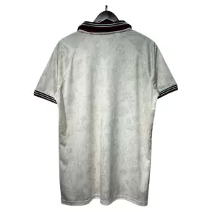 Dres Real Betis 2025/26 Specifična