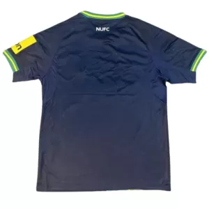 Dres Newcastle United 2025/26 Specifična