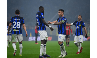 Inter Milano pobijedio je Milan i osvojio 20. naslov Serie A u povijesti momčadi Inter Milano pobijedio je Milan i osvojio 20. naslov Serie A u povijesti momčadi