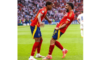 Španjolska je pobijedila Hrvatsku 3-0 Španjolska je pobijedila Hrvatsku 3-0